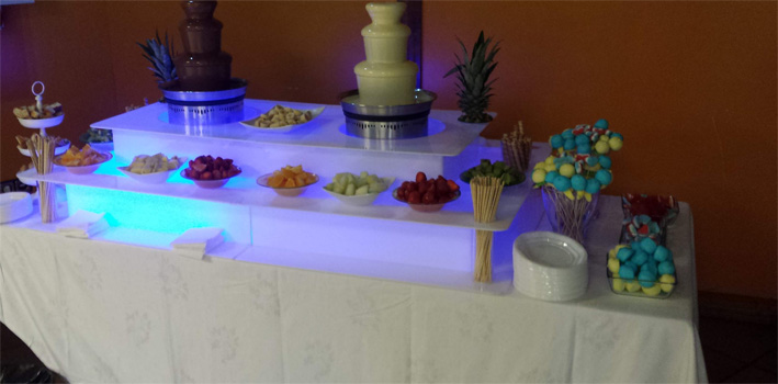 Fuentes de chocolate para bodas comuniones y eventos en Asturias Cantabria y Bilbao. alquiler de fuentes de chocolate