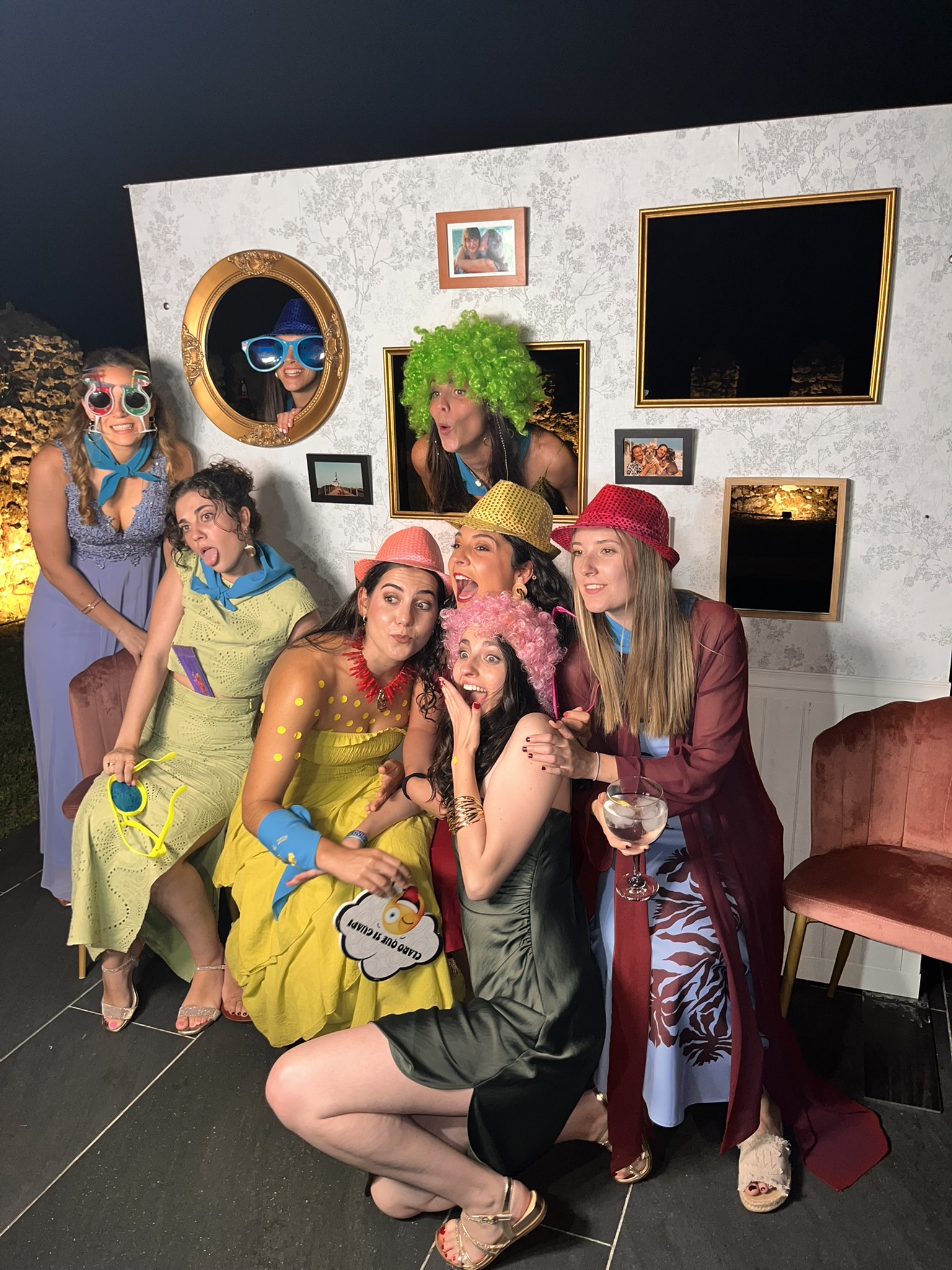 photocall pared y sillones 3